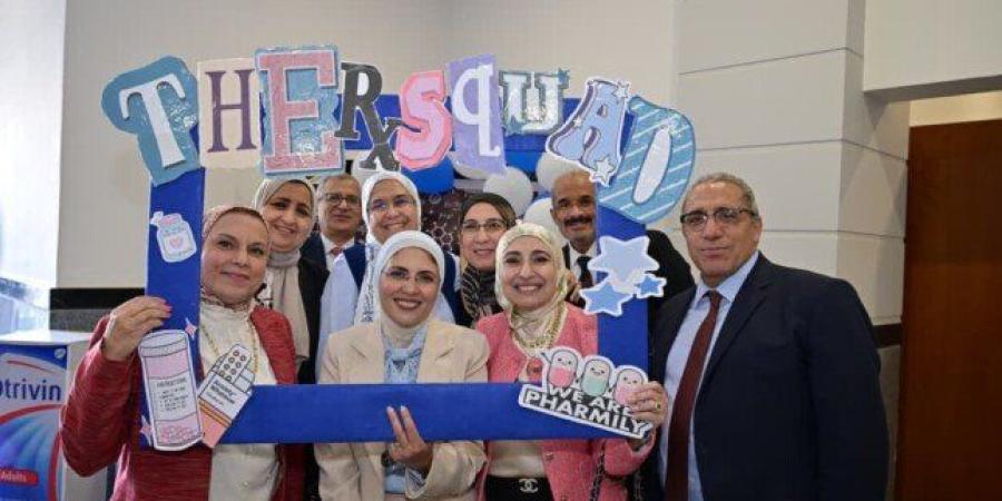 جامعة القاهرة الأهلية تحتفل باليوم العالمي للصيادلة بمشاركة قيادات المهنة - تواصل نيوز