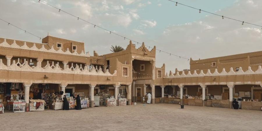 بشعار "مشتّين بحول الله".. سعوديون يستقبلون الشتاء بين سحر الطبيعة وعبق التراث ومتعة المغامرة - تواصل نيوز