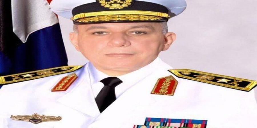 قائد القوات البحرية: نواصل تطوير القدرات القتالية وتوطين التسليح والبناء البحري - تواصل نيوز