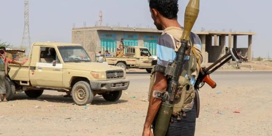 الجيش اليمني: نخوض "معركة وجودية" ضد الحوثيين في الدفاع عن تعز - تواصل نيوز
