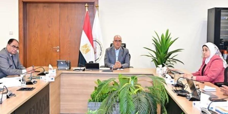 وزير الري يوجه باستغلال أملاك الوزارة لتحسين الأوضاع المادية للعاملين - تواصل نيوز