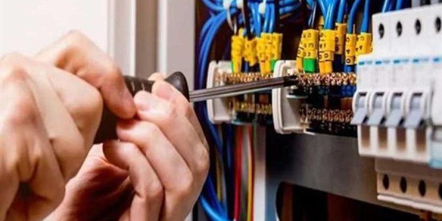 هل عليك محضر سرقة كهرباء؟.. خطوات الاستعلام عن مخالفات الاستيلاء على التيار - تواصل نيوز