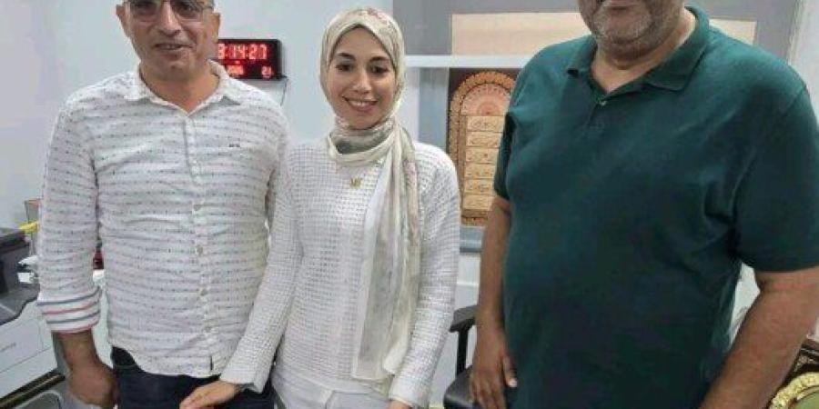 «14 سرنجة» بطرد قادم من أمريكا.. جمارك القاهرة تكشف مفاجأة خطيرة - تواصل نيوز