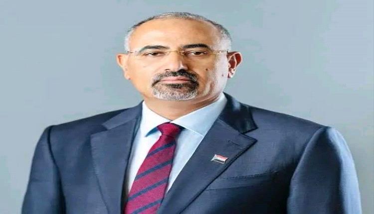 الرئيس الزبيدي يأمر اللجنة الأمنية بحماية المحتجين السلميين في وادي حضرموت