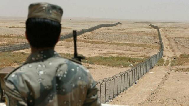 ضبط 21,997 مخالفًا لأنظمة الإقامة والعمل وأمن الحدود في المملكة خلال أسبوع