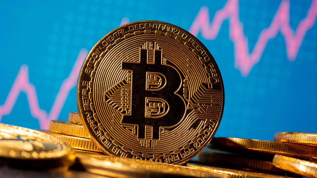 تراجع عملة بتكوين تحليلات عميقة لسوق العملات الرقمية في أغسطس 2025