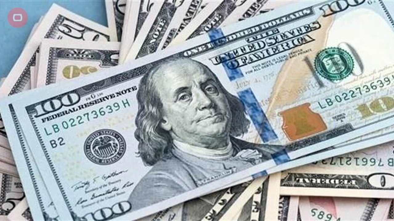 الدولار يضغط على الدينار.. تطورات حاسمة في سعر الدولار الأمريكي مقابل الدينار العراقي اليوم
