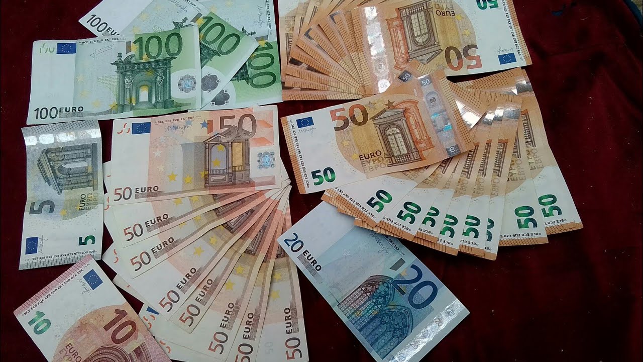 سعر 100 يورو بالدينار الجزائري في السوق السوداء اليوم الاثنين 4 أغسطس 2025 يشهد تراجعًا مفاجئًا
