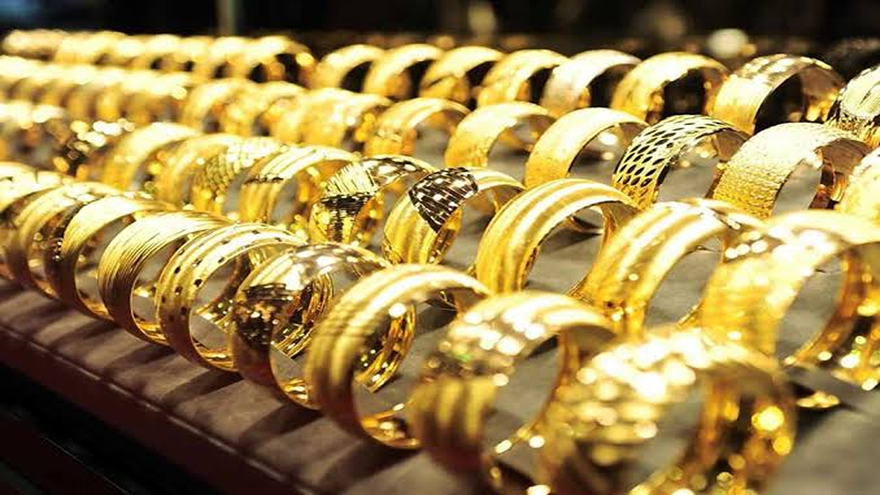 بعد انخفاض سعر الذهب عيار 21 بالمصنعية”.. سعر الذهب اليوم الاثنين 18 أغسطس 2025 في محلات الصاغة