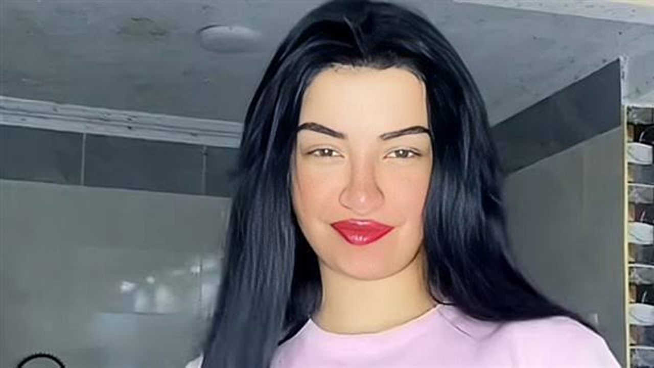 القبض على بطة ضياء التيك توكر المثيرة للجدل”.. تهم بنشر الفسق والفجور والتحريض على هدم القيم الأسرية
