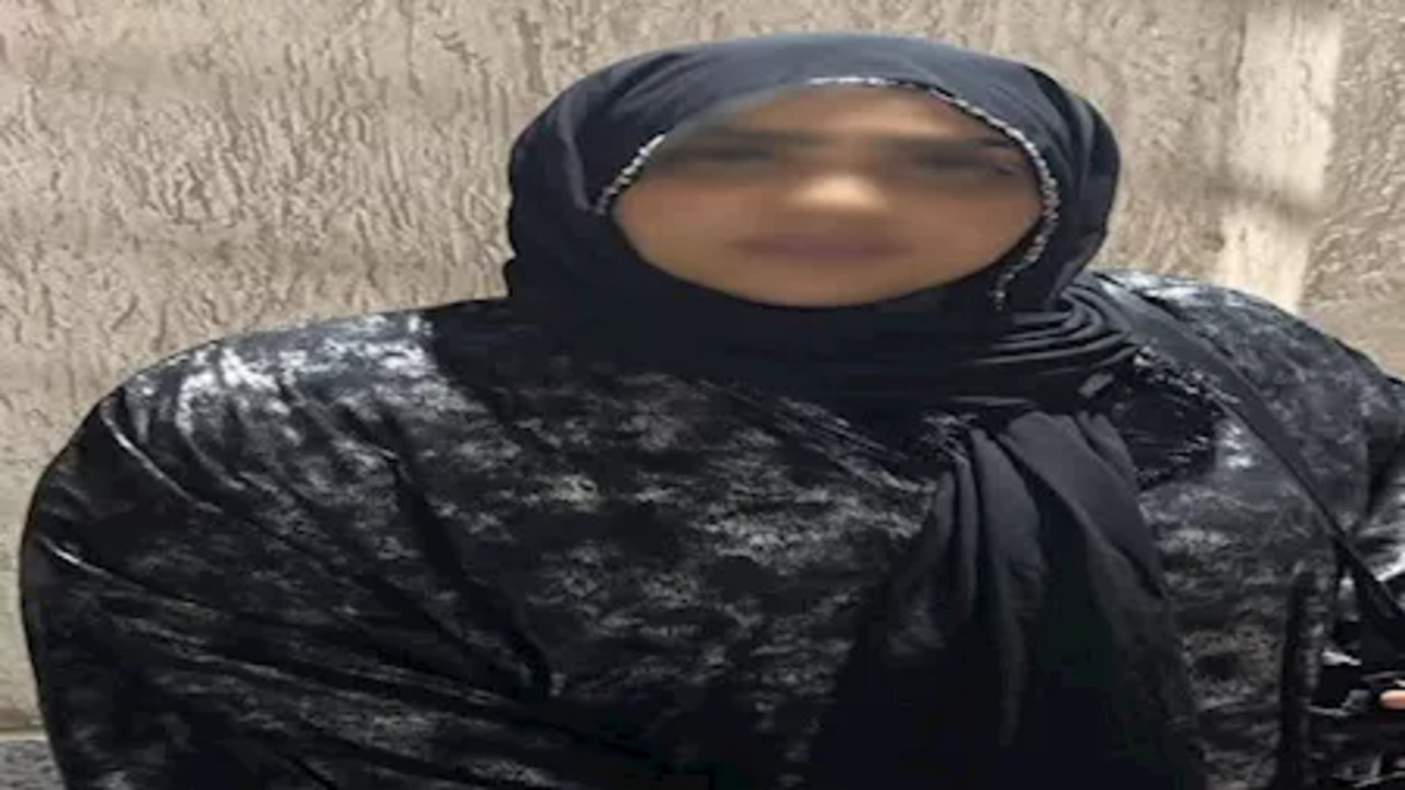 القبض على أم سجدة.. تفاصيل توقيف صانعة المحتوى بتهمة نشر فيديوهات خادشة وإساءة استخدام مواقع التواصل