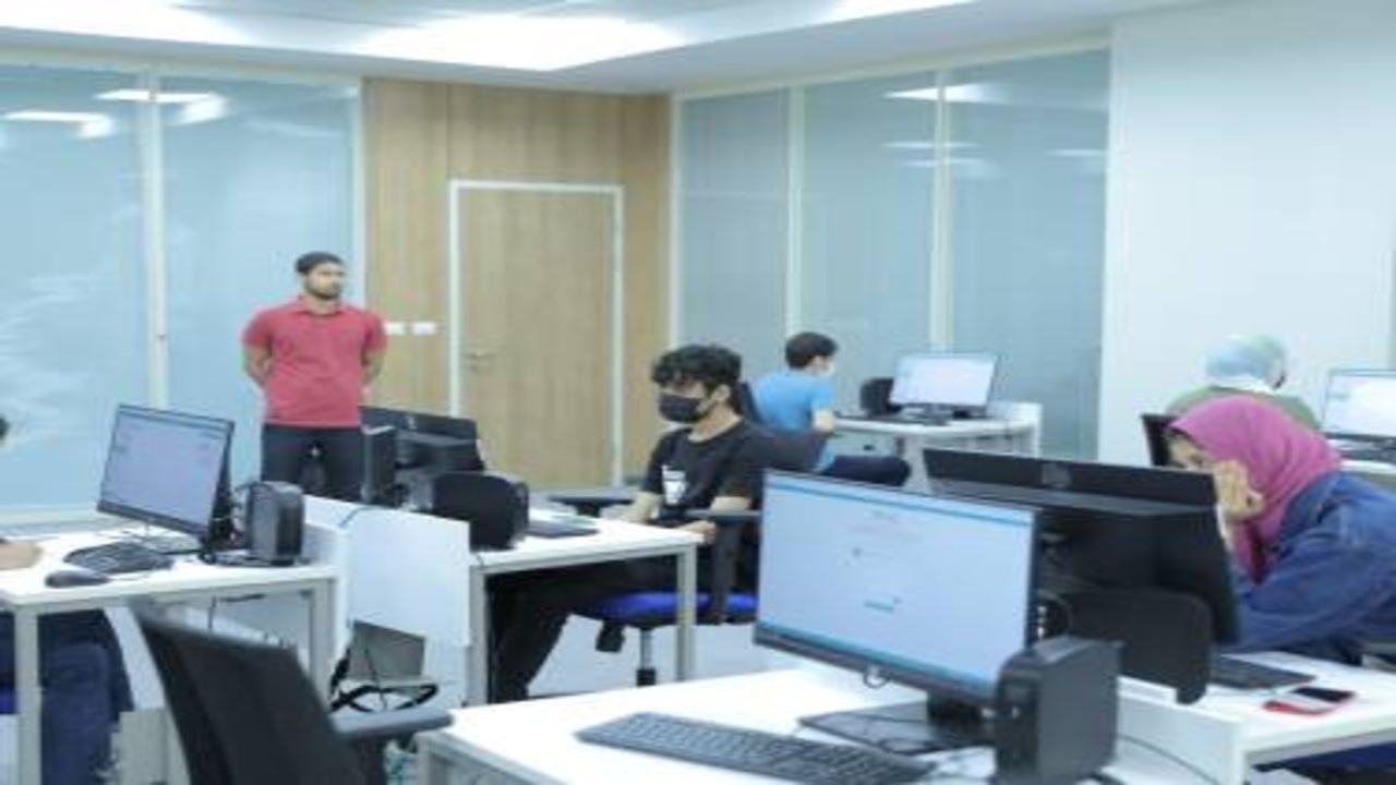 الكليات والمعاهد المتاحة.. تنسيق الدبلومات الفنية 2025 نظام 3 سنوات صناعي الفرص التعليمية والحدود الدنيا للقبول 5 الكليات والمعاهد المتاحة.. تنسيق الدبلومات الفنية 2025 نظام 3 سنوات صناعي الفرص التعليمية والحدود الدنيا للقبول