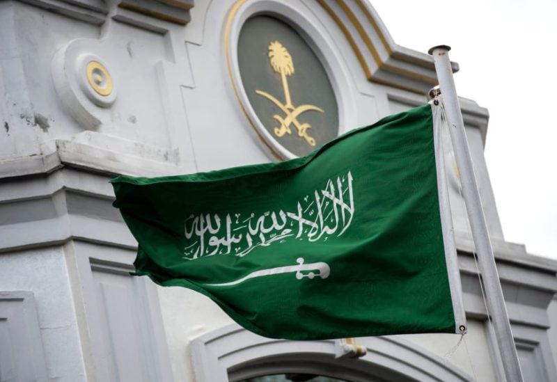 الرياض تشدد على أهمية الحوار الدبلوماسي بعد قمة ترامب وبوتين في ألاسكا