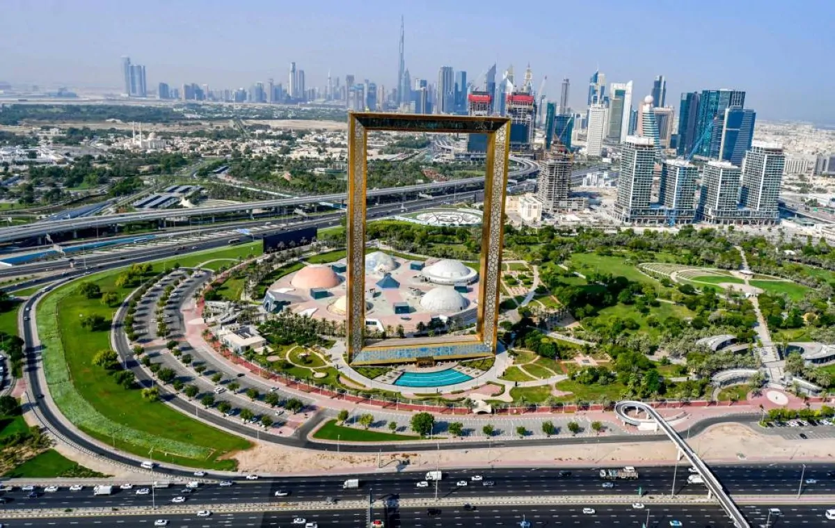 الإمارات غداً: طقس مشمس مع سماء غائمة جزئياً
