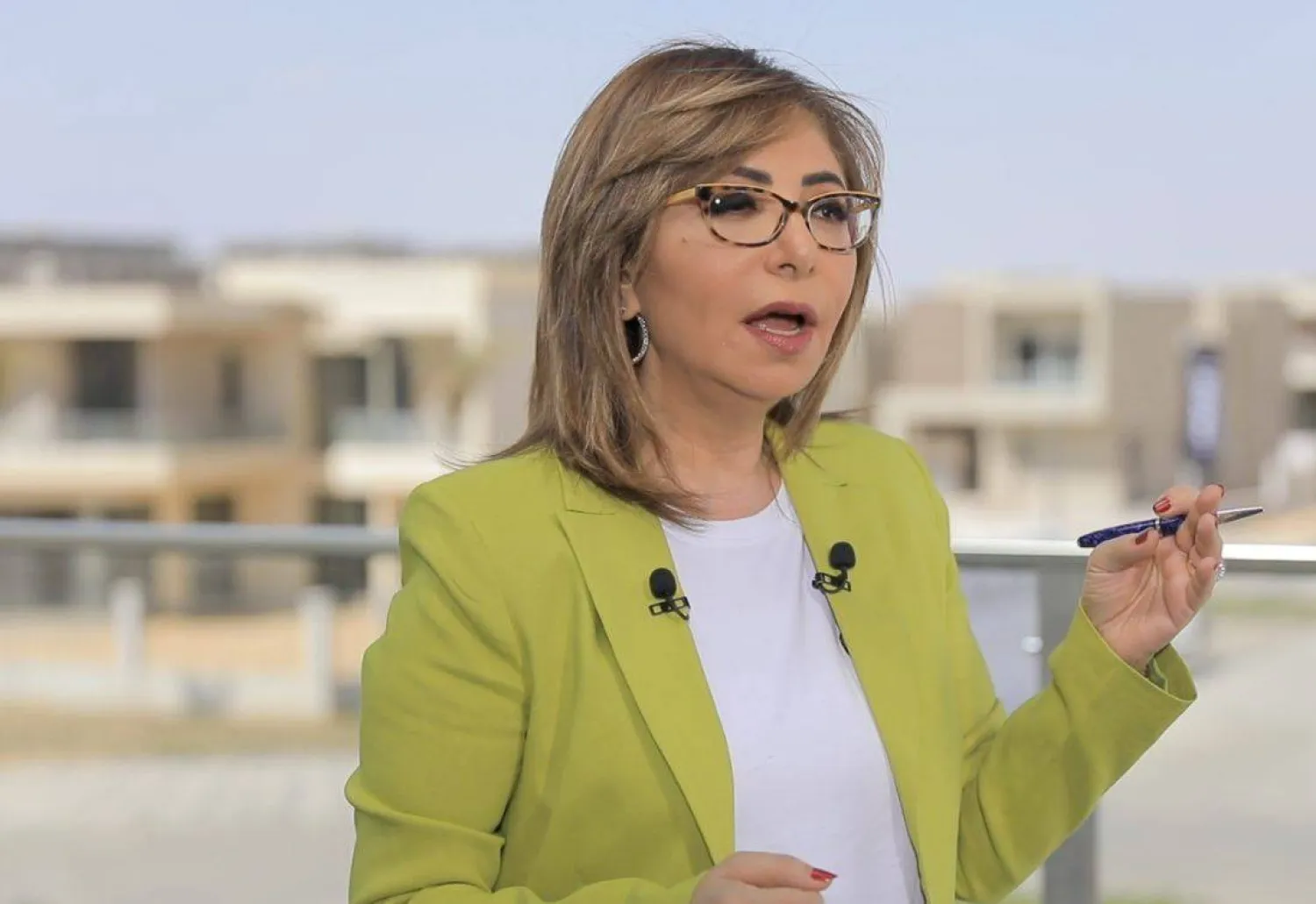 لميس الحديدي تصب غضبها على الحكومة المصرية في كلاكت تاني مرة