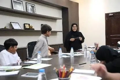 “الشارقة للتمكين الاجتماعي” تعزيز القيم الإنسانية لدى الأجيال الجديدة