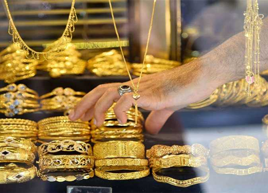 هل حان الوقت للاستثمار؟ سعر الذهب اليوم في السعودية يؤثر على استراتيجيتك المالية