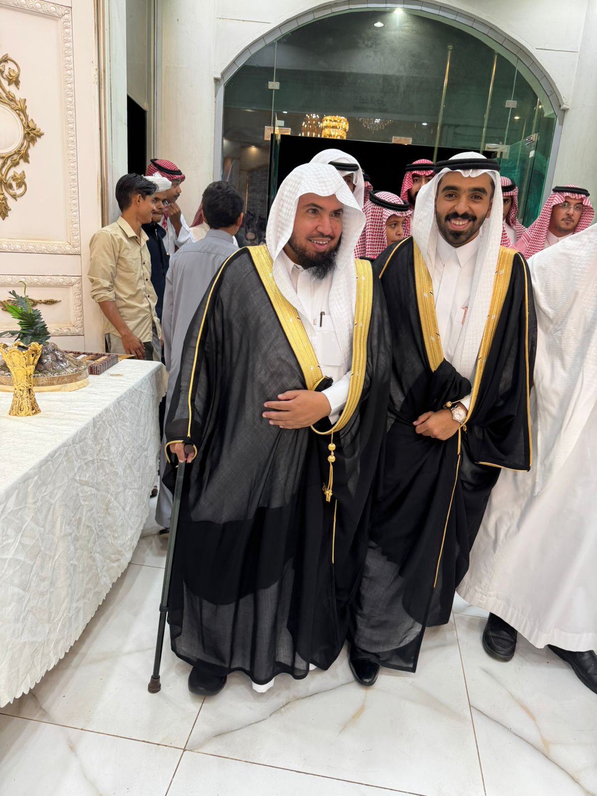 المهندس علي محنشي يتوج زفافه بدخول القفص الذهبي