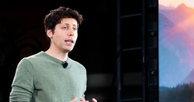 OpenAI تعيد تصميم GPT-5 ليكون أكثر تفاعلاً ومرونة استجابةً للانتقادات