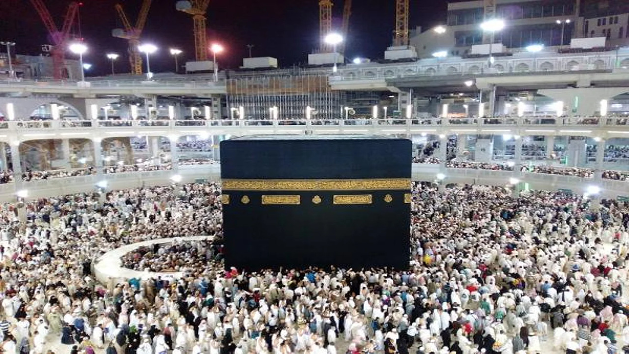 لينك مباشر.. منصة نسك عمرة لحجز رحلات العمرة والخدمات الإلكترونية المتكاملة عبر umrah.nusuk.sa