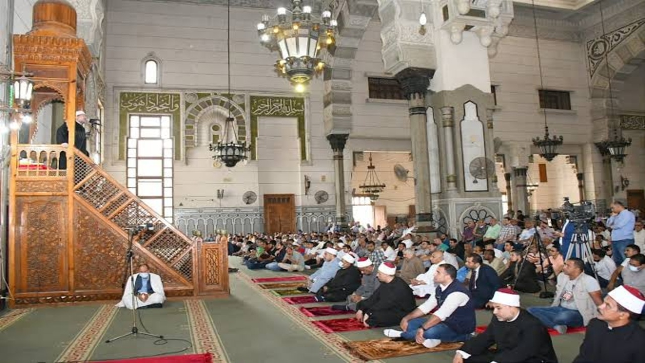 خطبة الجمعة القادمة.. كيف يشكل السعي والاجتهاد مفتاح بناء مستقبل مشرق للأمة والفرد