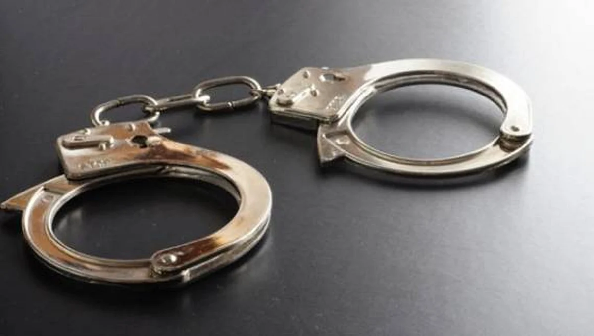 الجهات الأمنية تعتقل 13 مخالفًا وتفشل في تهريب 293 كجم من القات في جازان وعسير
