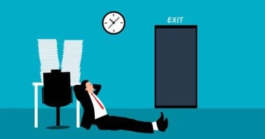 أهم حقوقك في الإجازة السنوية وفق قانون العمل الجديد