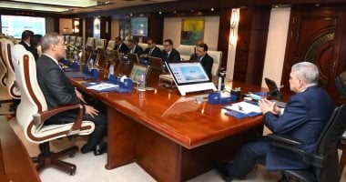 اجتماع رئيس التمثيل التجاري مع رئيس هيئة قناة السويس الاقتصادية