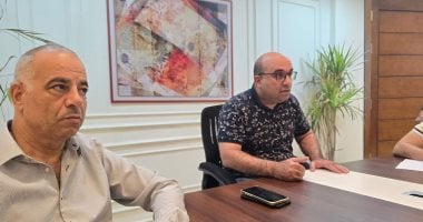 اجتماع موسع بين رئيس جهاز حدائق أكتوبر وشركات التنفيذ لمشاريع التطوير