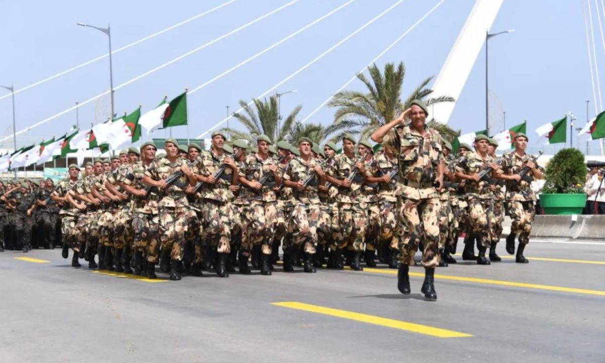 “وزارة الدفاع الوطني”.. رابط التسجيل في الجيش الوطني الشعبي الجزائري 2025 عبر الموقع الرسمي