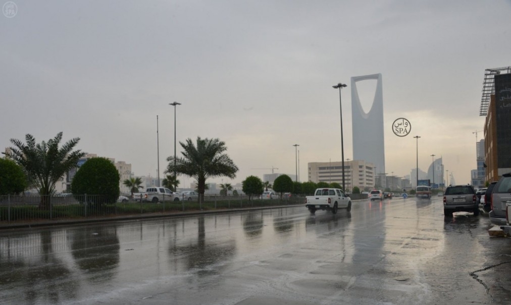 أمطار خفيفة متوقعة في بعض مناطق الرياض المركز الوطني للارصاد الجوية يحذر المواطنين