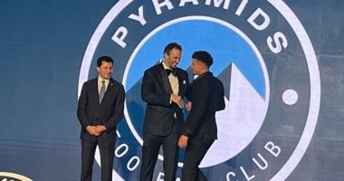 بيراميدز يتوج بلقب دوري أبطال أفريقيا في احتفالية مع وزير الرياضة