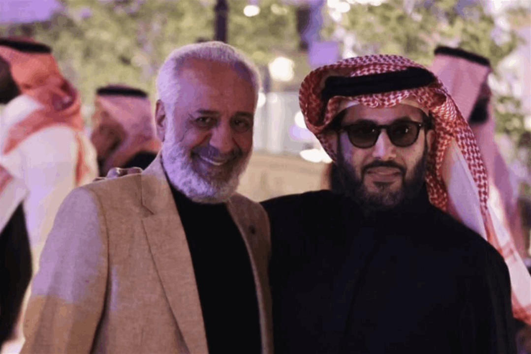 تركي آل الشيخ يكشف عن مسرحية جديدة للنجم السوري أيمن زيدان في موسم الرياض (صورة)