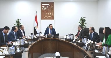 رئيس الوزراء يبحث مع رئيس اقتصادية المثلث الذهبي ملفات التعاون المشتركة