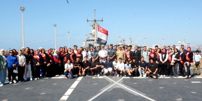 زيارة ميدانية لشباب الجامعات والمصريين بالخارج في القوات البحرية والصاعقة
