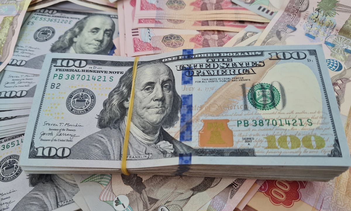 “ثبات اقتصادي ملحوظ” سعر الدولار مقابل الدينار العراقي اليوم الأحد 3 أغسطس 2025