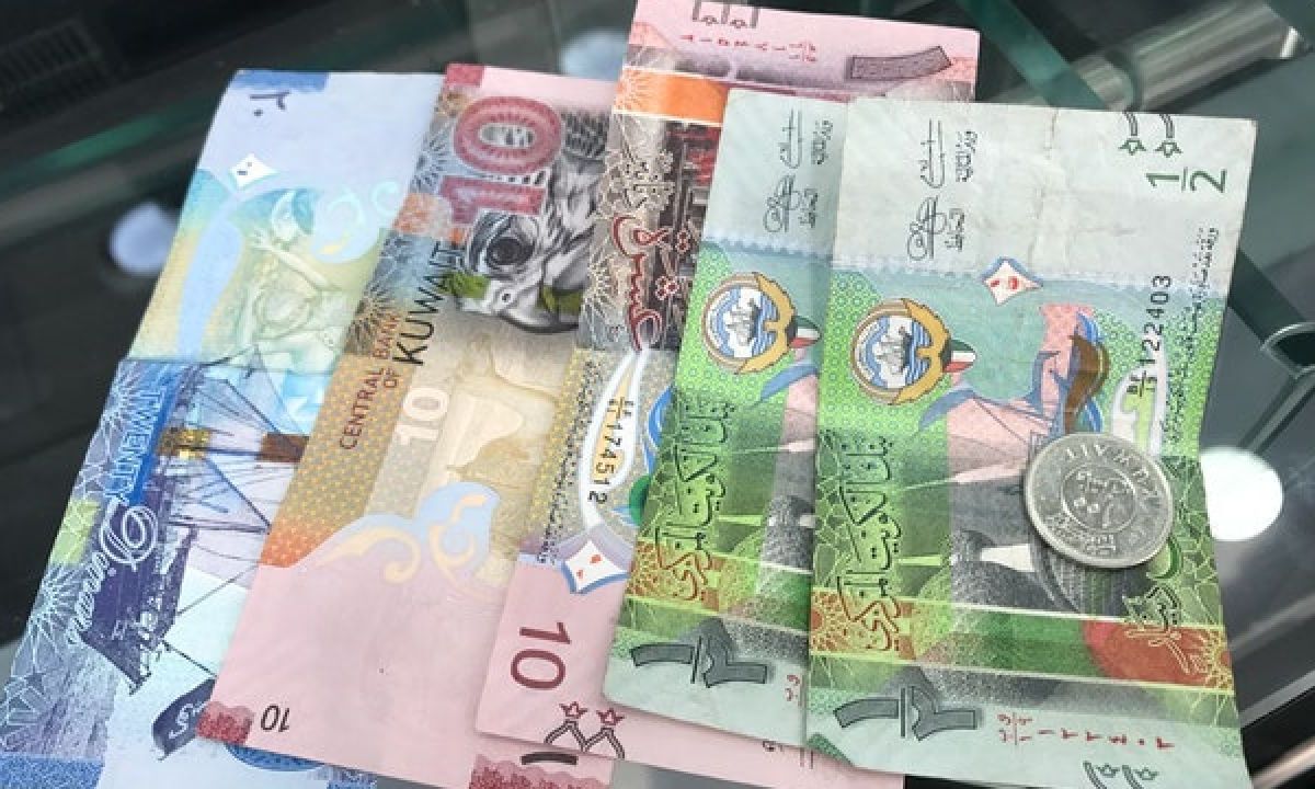 سعر الدينار الكويتي اليوم الأحد 3 اغسطس 2025 في البنوك الرسمية