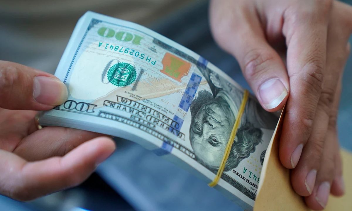 سعر صرف الدولار مقابل الدينار العراقي في بورصة الكفاح اليوم الاحد 3 اغسطس 2025