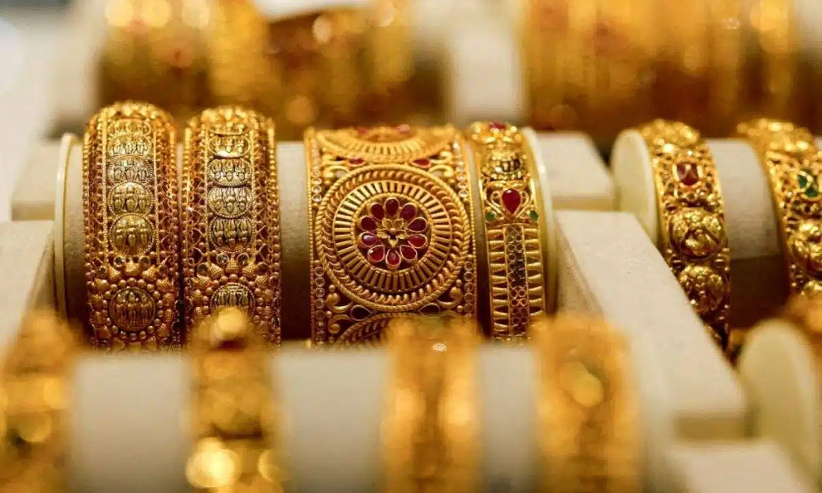 “الأصفر يواصل الصعود”.. سعر مثقال الذهب اليوم في العراق عيار 21 اليوم الأحد 2025/8/10 في محلات الصاغة