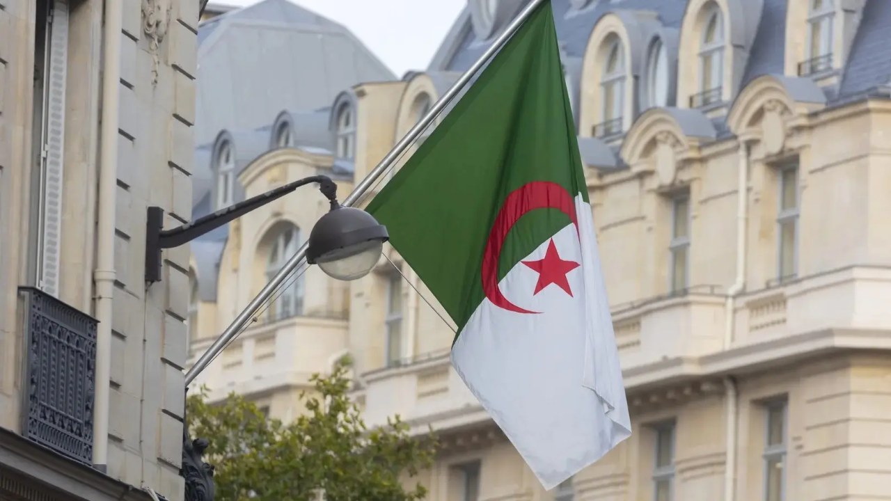 خطوة حاسمة».. تفاصيل سن التقاعد الجديد للمتقاعدين في الجزائر 2025 وتغييرات تمس مختلف الفئات