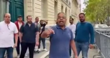 شباب مصر في فرنسا يوجهون تحذيراً للإرهابيين بعيداً عن سفارتنا