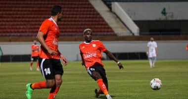 فاركو وإنبي يكتفيان بالتعادل السلبي في الشوط الأول من الجولة الافتتاحية لدوري نايل