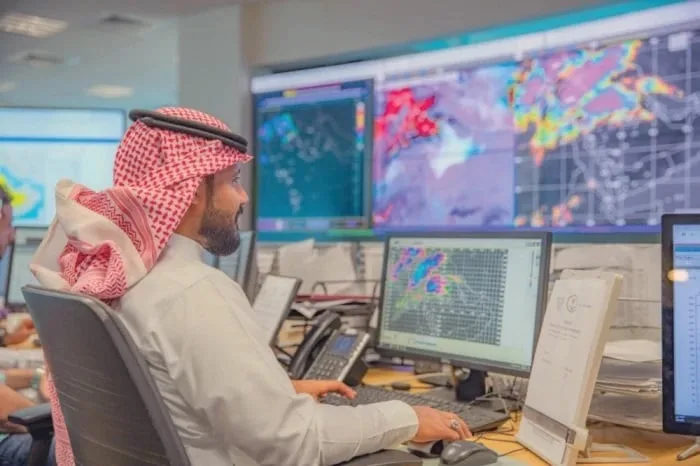 فرض غرامة 150 ألف ريال على أفراد لنشرهم معلومات مضللة عن الأرصاد الجوية