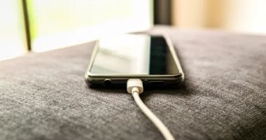 نصائح لتمديد عمر بطارية هاتفك دون الحاجة لاستبداله