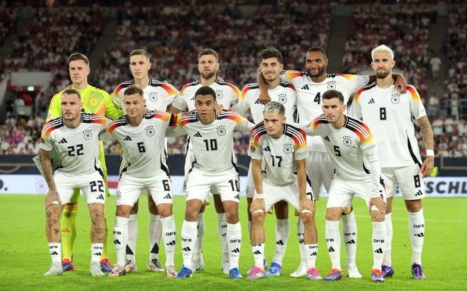 هيتسفيلد يكشف: الإرهاق كان سبب رفضي تدريب المنتخب الألماني في 2004