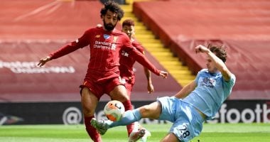 كيرتس جونز يغيب عن مواجهة ليفربول ضد بيرنلي في الدوري الإنجليزي
