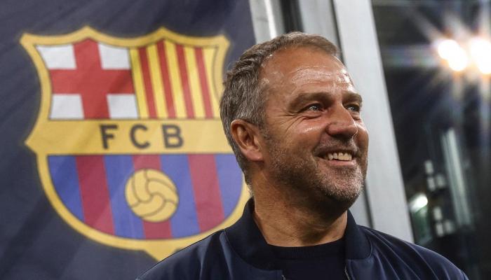 فليك يكشف أسباب تغير رأي برشلونة في التصريح التاريخي وما خلف الكواليس وراء هذا التحول المثير