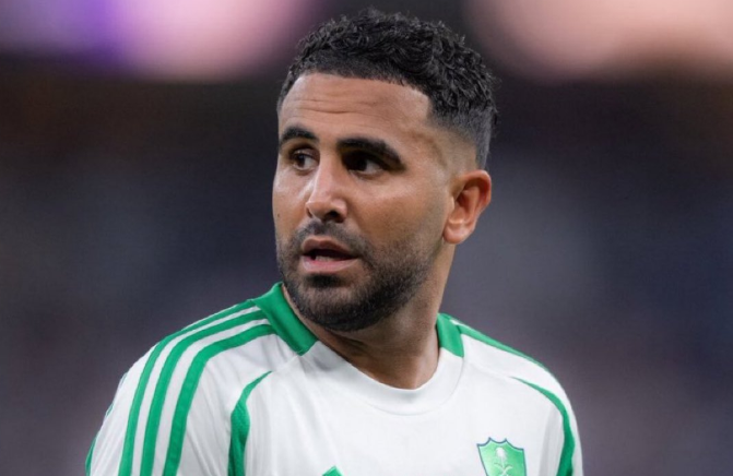 محرز يتألق ويساهم في انتصار ساحق للأهلي السعودي على الغرافة في دوري أبطال آسيا ويحقق الآمال الجماهيرية