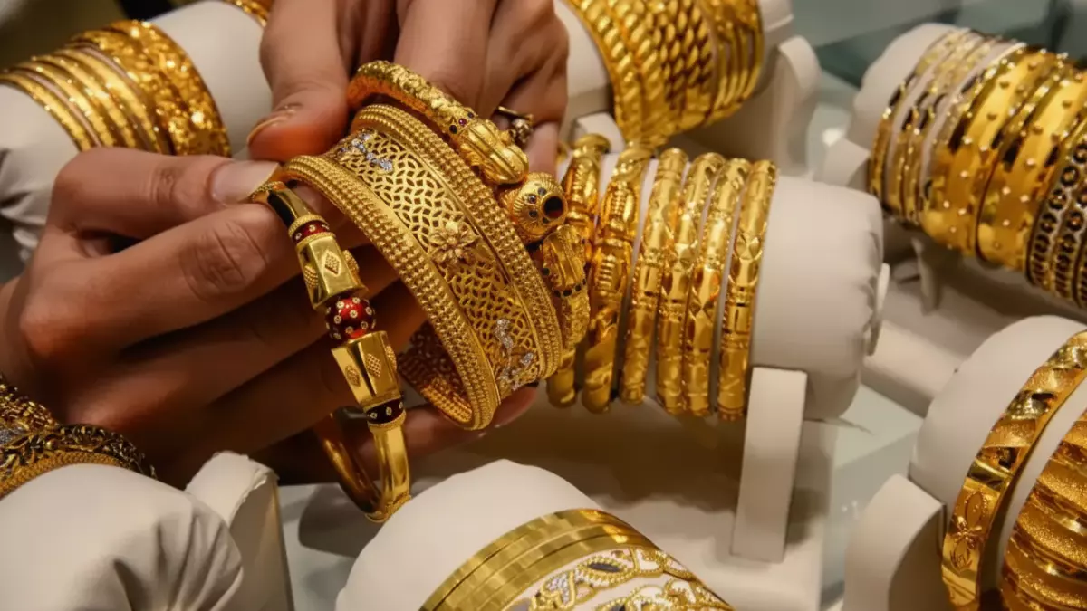 السعودية تشهد هبوطًا تاريخيًا بأسعار الذهب اليوم هل حان وقت الشراء أم يجب أن تتريث قبل اتخاذ القرار