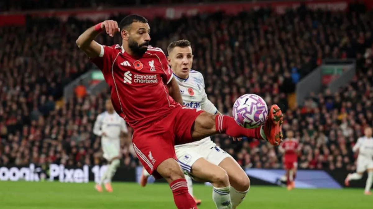 الهلال يواجه تحديا جديدا بقوة منافس سعودي يدخل سباق المنافسة على توقيع محمد صلاح